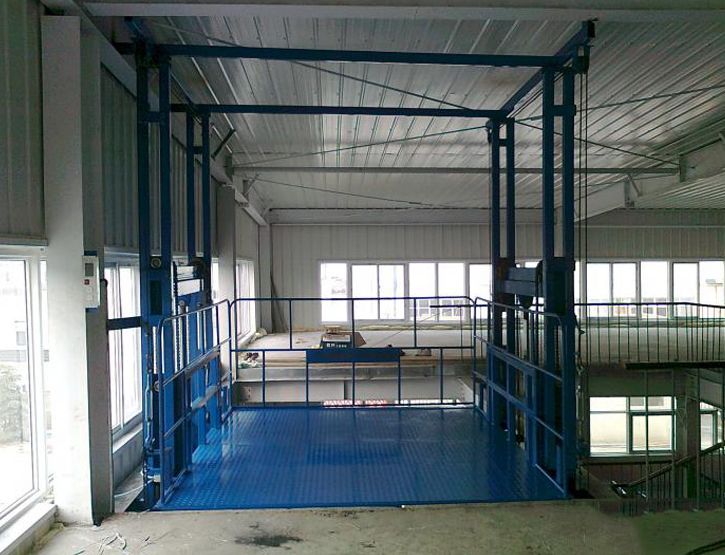 導(dǎo)軌式升降貨梯